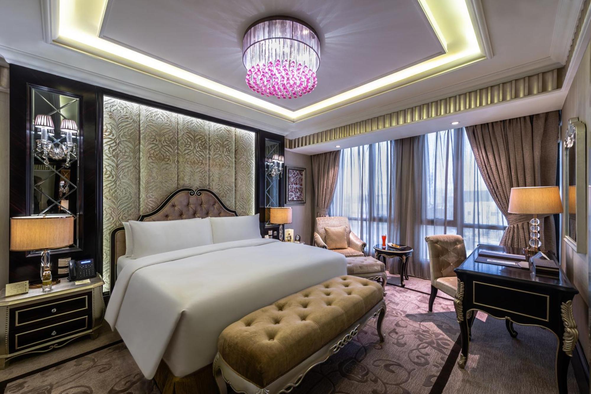 Narcissus Riyadh Hotel & Spa Exterior foto A bedroom at the hotel