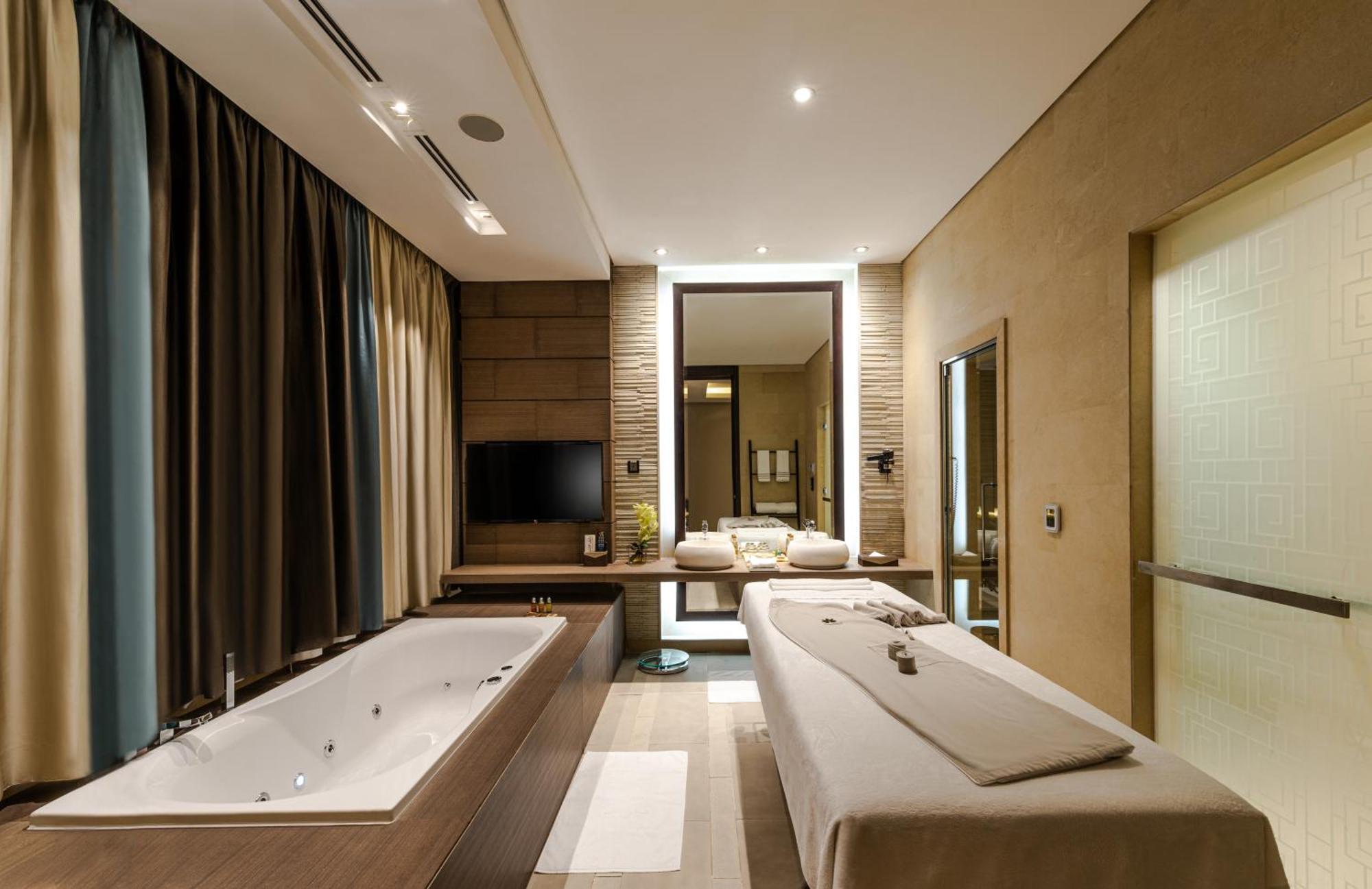 Narcissus Riyadh Hotel & Spa Exterior foto Spa at The Ritz-Carlton, Dubai